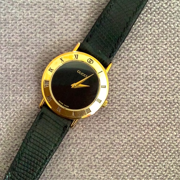 Ladies GUCCI black dial watch 🔥 - Picture 1 of 11